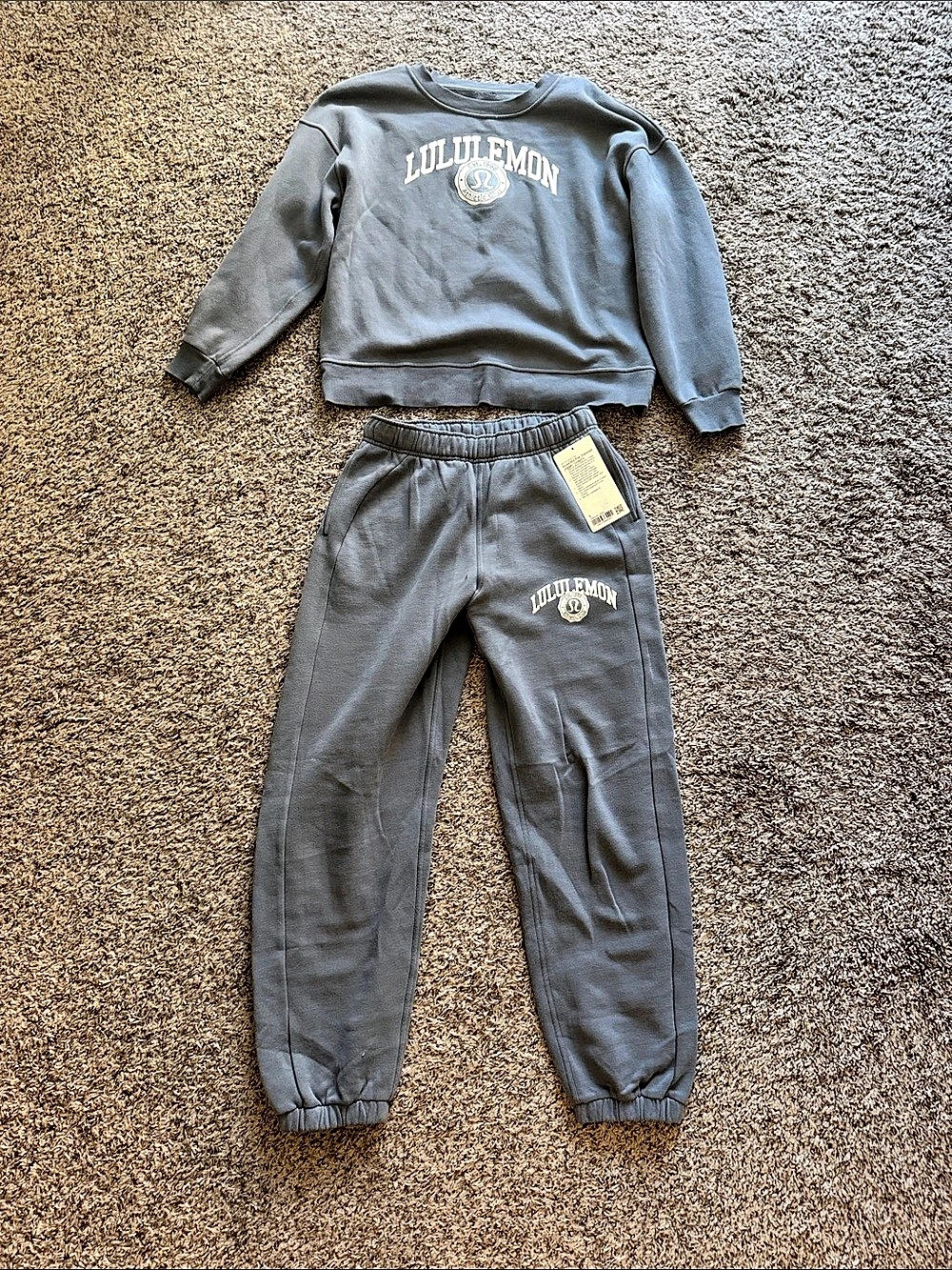 Lululemon Solar Grey Graphic* Scuba Mid-Rise Jogger and Crewneck Size Small
